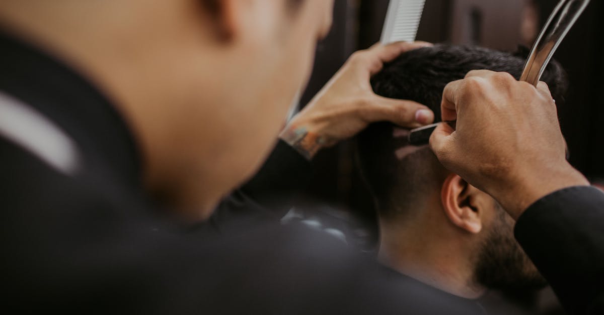 découvrez l'art du barbering : techniques de coupe, conseils d'entretien de la barbe et tendances coiffure masculine. adoptez un style moderne avec l'expertise des barbiers professionnels.