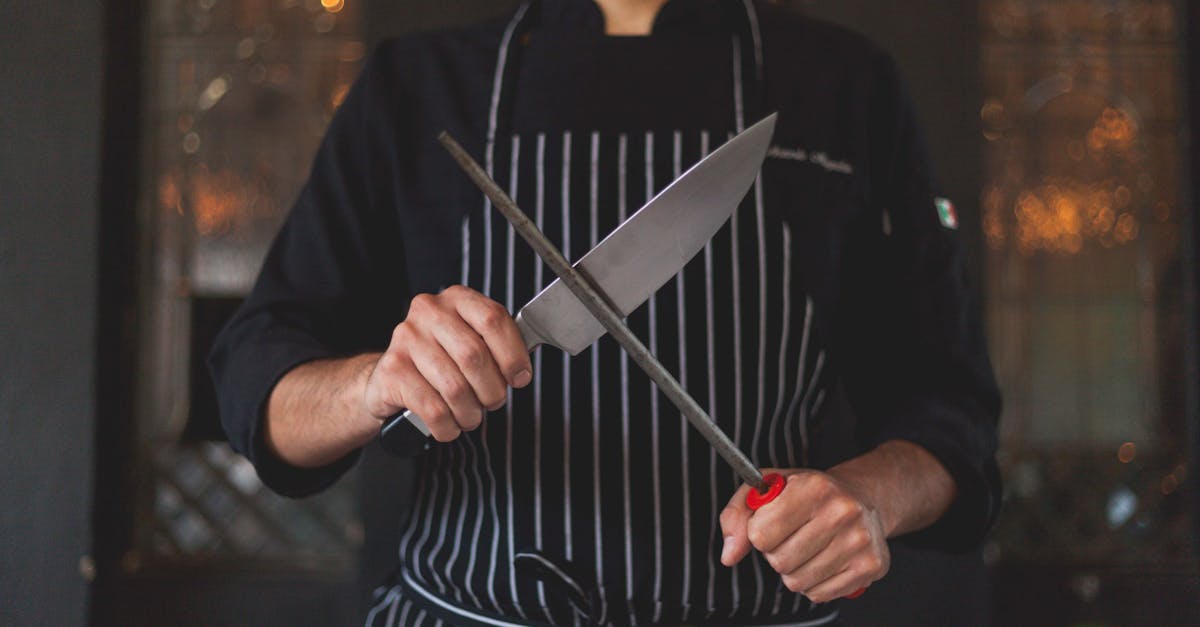 découvrez nos conseils et techniques pour le sharpening : affûtage des outils, astuces pour obtenir une lame parfaitement aiguisée, et choix du matériel adapté pour des résultats professionnels.